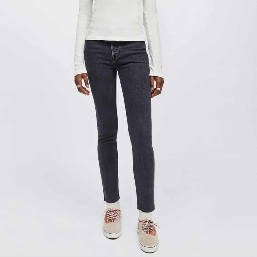 Re/Done Women's Ankle Cropped Jeans in Dark Gray